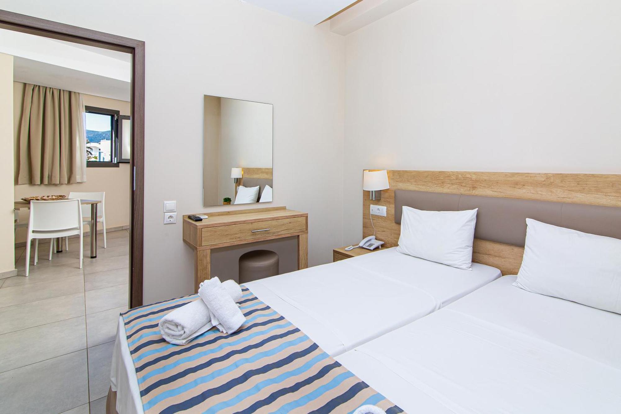Theo Star Beach Hotel Malia Eksteriør billede