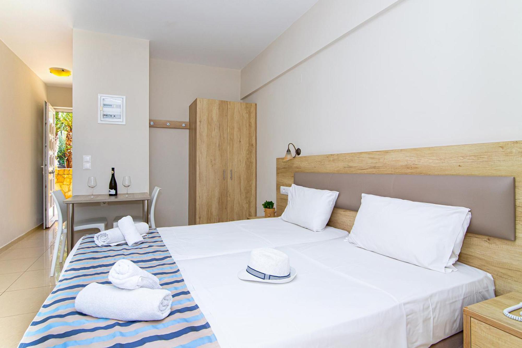 Theo Star Beach Hotel Malia Eksteriør billede