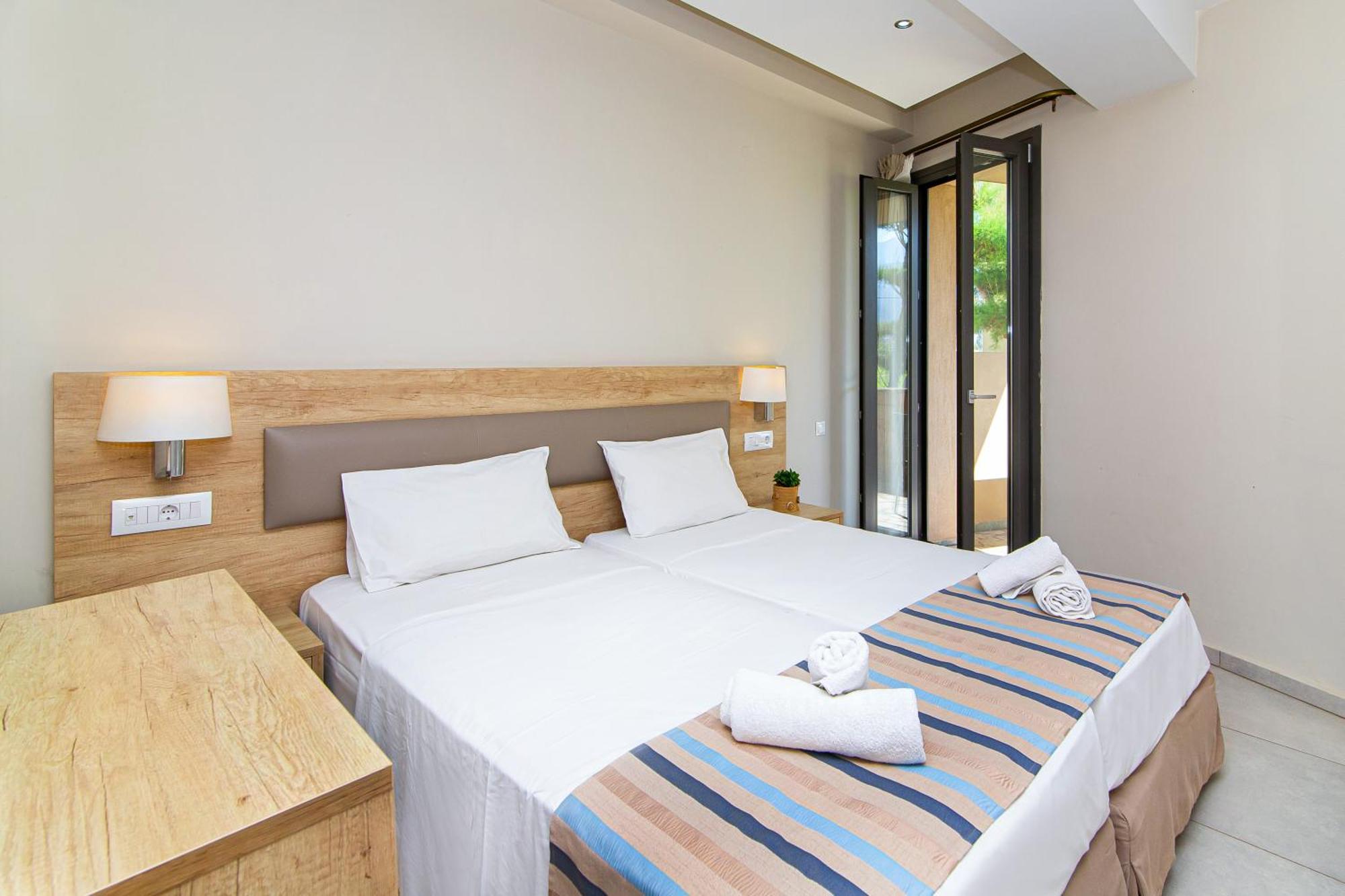 Theo Star Beach Hotel Malia Eksteriør billede
