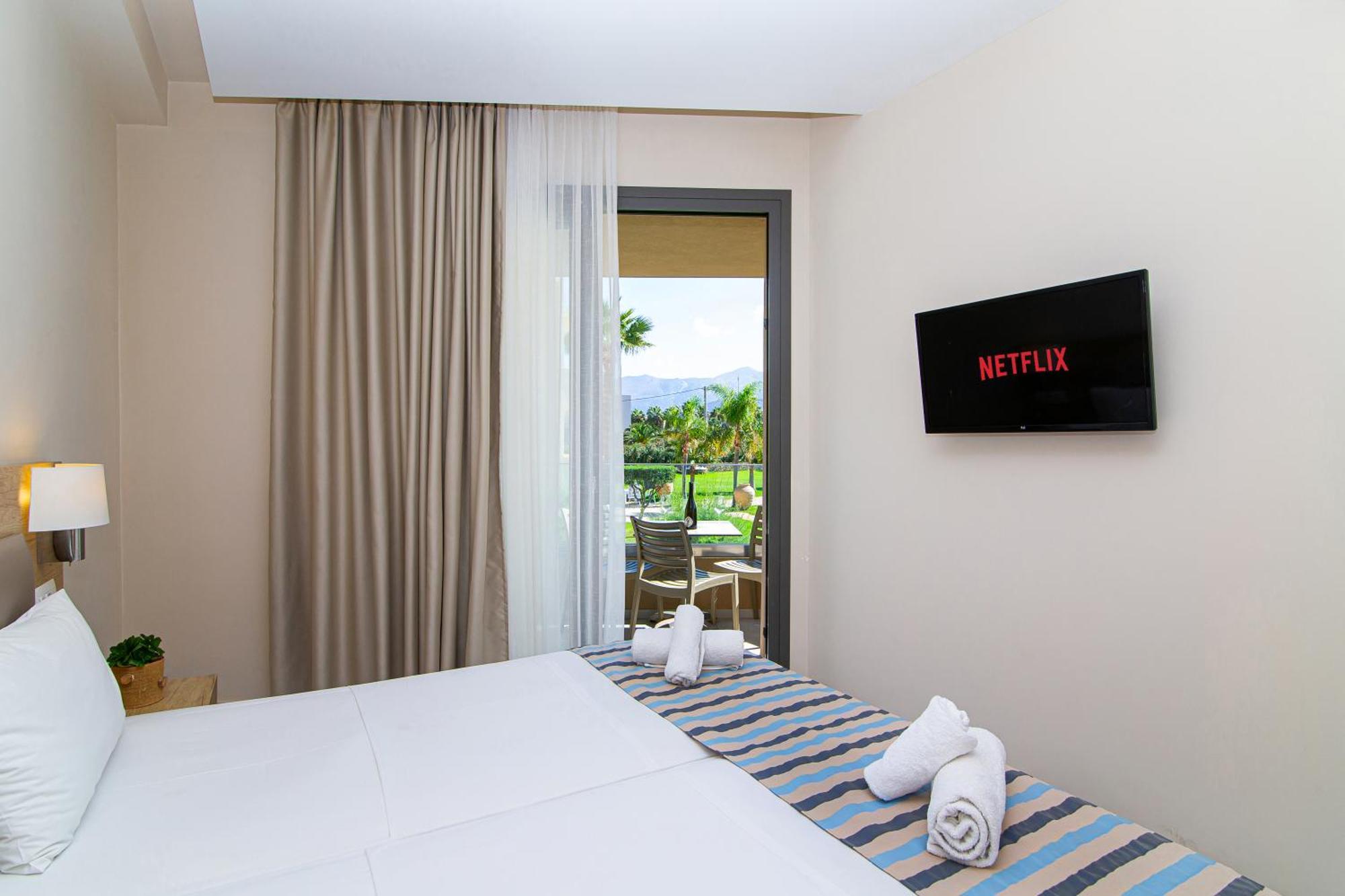 Theo Star Beach Hotel Malia Eksteriør billede